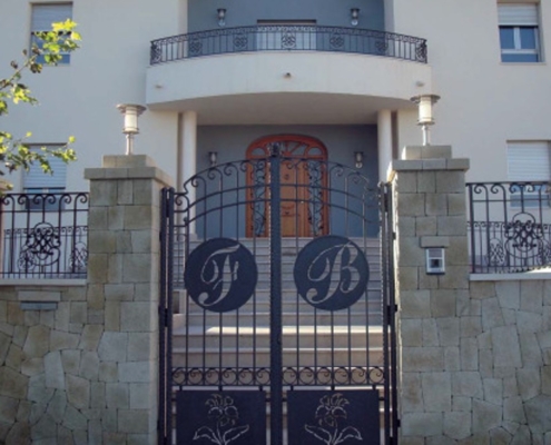 Carpintería Metálica Palomo entrada