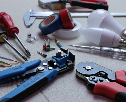 Carpintería Metálica Palomo bombillas